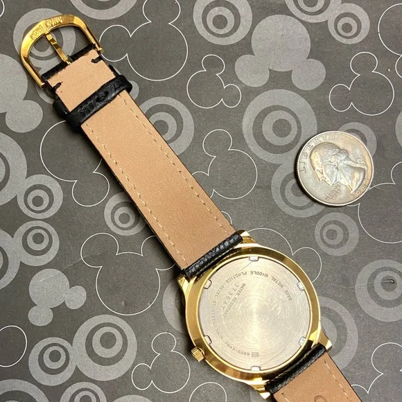 Vintage Disney X Seiko Mickey Mouse Men's / Unisex Watch 7N43-6A99 - Picture 13 of 16